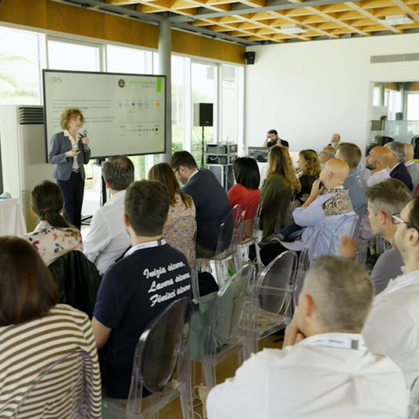 Family Village - Legami di vicinanza per potenziare le comunità